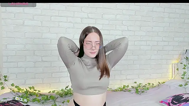 LinaKenny online show from 3, 12, 2025