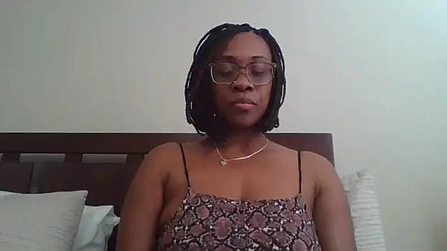 Snapshot of MsJuicy chatting on 6, 1, 2025 MsJuicy online show from 6, 1, 2025