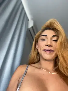 Snapshot of TastyTrap_18 chatting on 21, 11, 2025 TastyTrap 18 online show from 21, 11, 2025