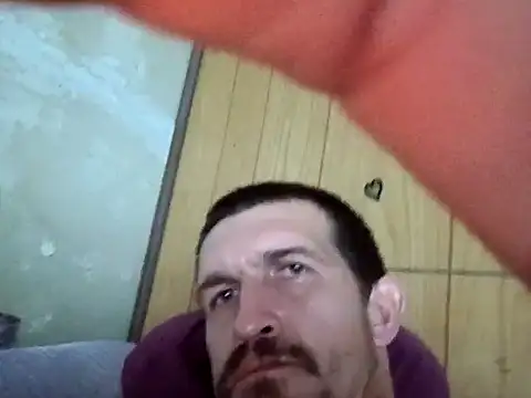 Snapshot of Nate8745 chatting on 12, 9, 2025 Nate8745 online show from 12, 9, 2025