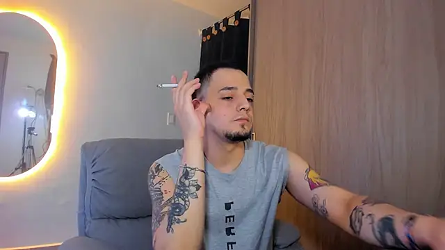 Snapshot of alejandro_calderon1 chatting on 24, 2, 2025 alejandro calderon1 online show from 24, 2, 2025