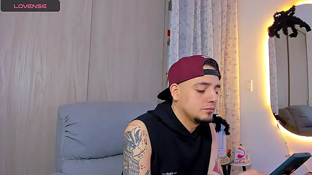 Snapshot of alejandro_calderon1 chatting on 29, 10, 2025 alejandro calderon1 online show from 29, 10, 2025