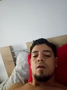 Snapshot of alejandro_calderon1 chatting on 16, 11, 2025 alejandro calderon1 online show from 16, 11, 2025