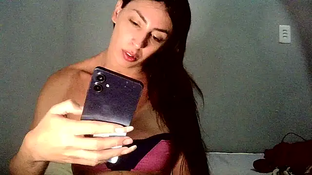 AlexiaDuucan online show from 6, 11, 2025