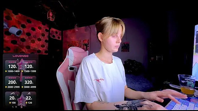 Snapshot of Chanel_Gill chatting on 28, 6, 2026 Chanel Gill online show from 28, 6, 2026