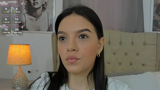 Snapshot of Beautyari_ chatting on 4, 3, 2025 Beautyari online show from 4, 3, 2025