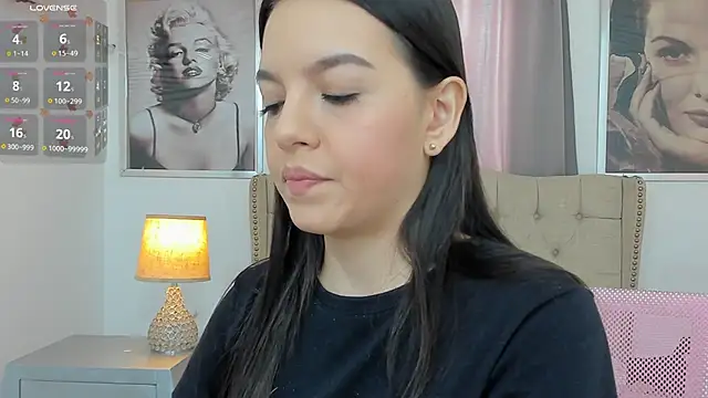 Snapshot of Beautyari_ chatting on 3, 10, 2025 Beautyari online show from 3, 10, 2025