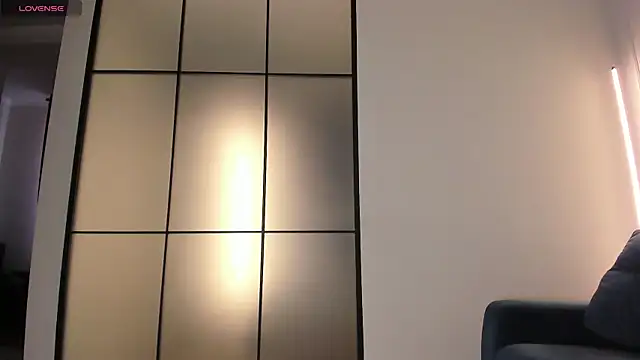 Snapshot of Lunaonekiss chatting on 17, 10, 2025 Lunaonekiss online show from 17, 10, 2025