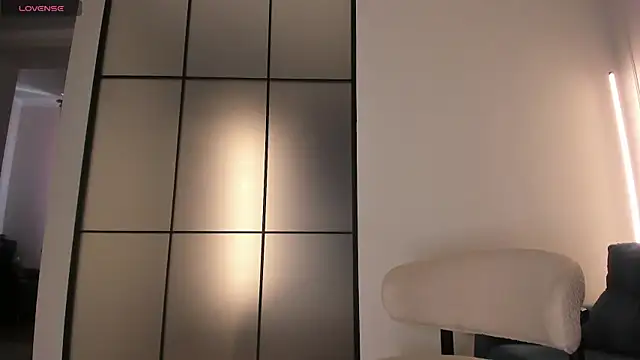 Snapshot of Lunaonekiss chatting on 3, 11, 2025 Lunaonekiss online show from 3, 11, 2025