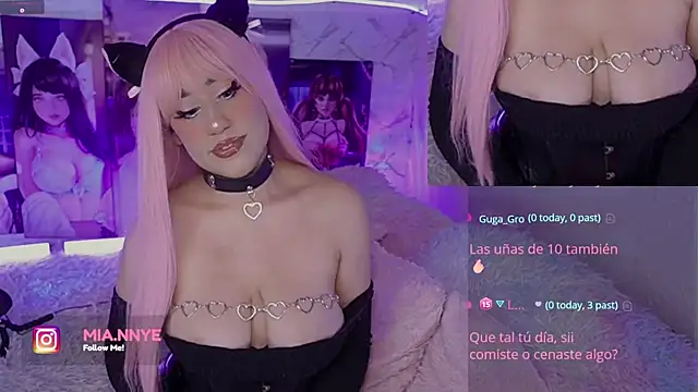 Snapshot of MiaMammie chatting on 19, 12, 2024 MiaMammie online show from 19, 12, 2024