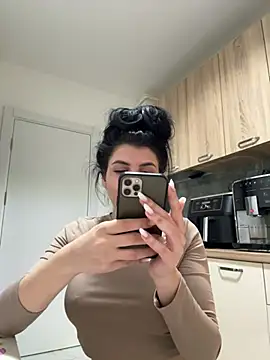 Snapshot of Scarlett-Dream chatting on 12, 2, 2025 Scarlett-Dream online show from 12, 2, 2025