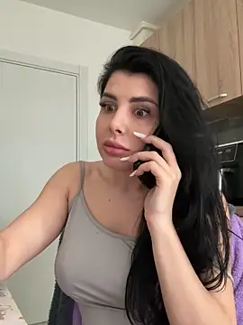 Snapshot of Scarlett-Dream chatting on 24, 2, 2025 Scarlett-Dream online show from 24, 2, 2025