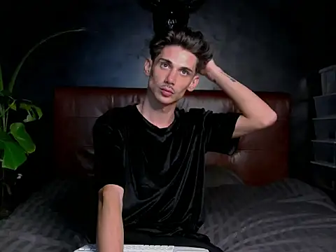 Snapshot of DanielCrush1 chatting on 3, 10, 2025 DanielCrush1 online show from 3, 10, 2025