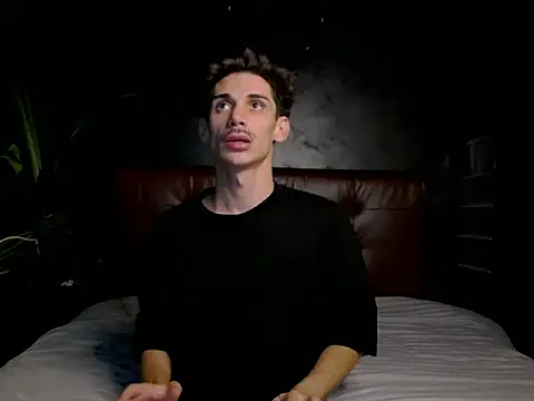 Snapshot of DanielCrush1 chatting on 18, 10, 2025 DanielCrush1 online show from 18, 10, 2025