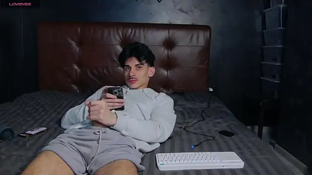 DanielCrush1 online show from 31, 1, 2026