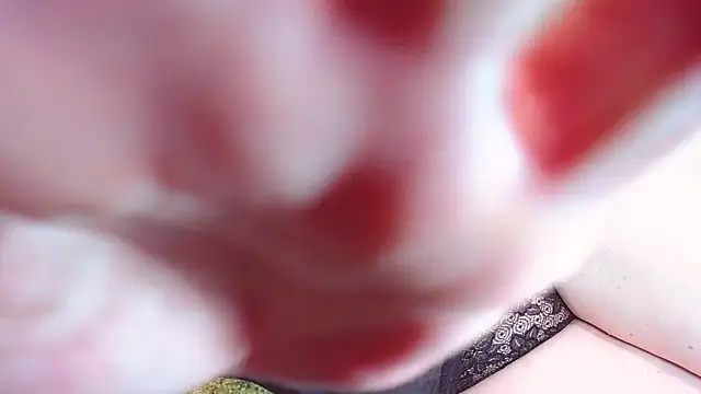 Snapshot of MadamBombShell chatting on 12, 12, 2024 MadamBombShell online show from 12, 12, 2024