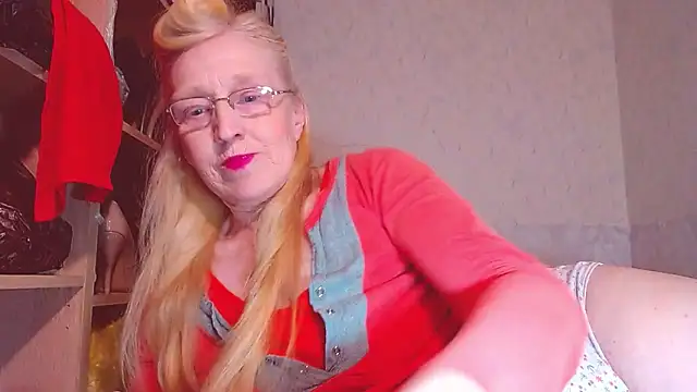 Snapshot of MadamBombShell chatting on 27, 12, 2024 MadamBombShell online show from 27, 12, 2024