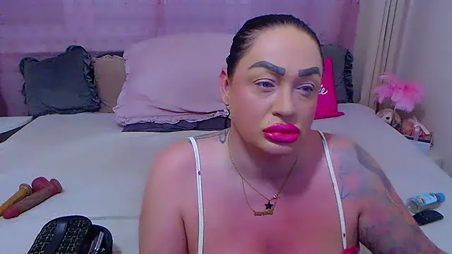 Snapshot of BustyVicky chatting on 7, 10, 2025 BustyVicky online show from 7, 10, 2025