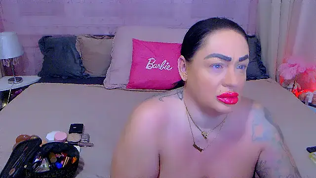 Snapshot of BustyVicky chatting on 18, 10, 2025 BustyVicky online show from 18, 10, 2025
