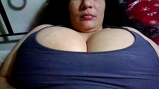 Snapshot of Kosem4 chatting on 25, 10, 2025 Kosem4 online show from 25, 10, 2025