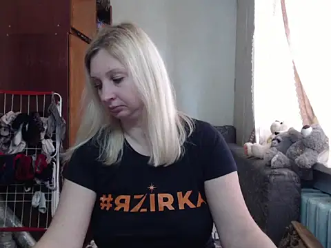 BustyBlond online show from 27, 2, 2025