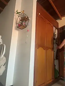 GabriSaenz online show from 7, 1, 2026