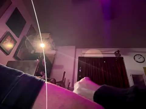 Snapshot of htk1975 chatting on 17, 12, 2025 htk1975 online show from 17, 12, 2025