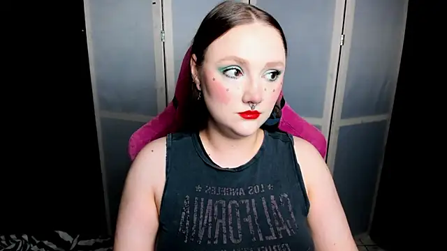 Snapshot of YourDyingBride chatting on 8, 10, 2025 YourDyingBride online show from 8, 10, 2025