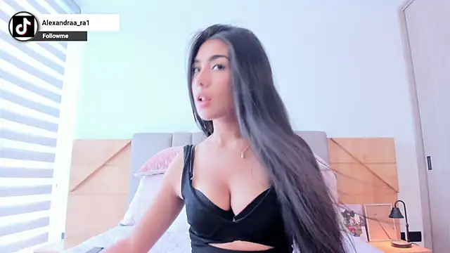 Alexandra ra online show from 11, 7, 2026