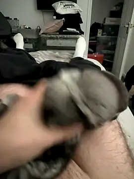 Snapshot of Furdale chatting on 29, 11, 2025 Furdale online show from 29, 11, 2025