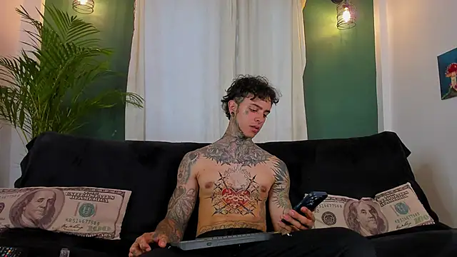 Snapshot of Aron_ford chatting on 21, 5, 2026 Aron ford online show from 21, 5, 2026