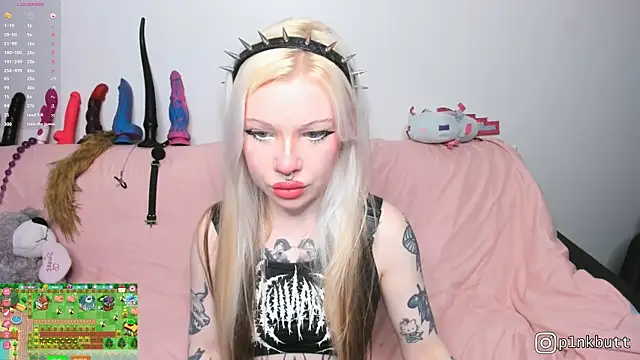 Snapshot of HelenGoat chatting on 4, 5, 2026 HelenGoat online show from 4, 5, 2026