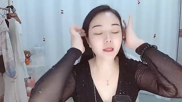 Angel-C online show from 6, 11, 2025