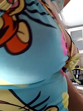 Snapshot of shelby_kutter chatting on 4, 3, 2025 shelby kutter online show from 4, 3, 2025