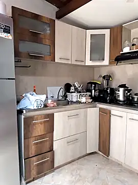 Snapshot of shelby_kutter chatting on 17, 10, 2025 shelby kutter online show from 17, 10, 2025