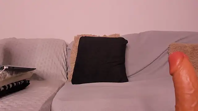 Snapshot of LexxiLow chatting on 10, 12, 2024 LexxiLow online show from 10, 12, 2024