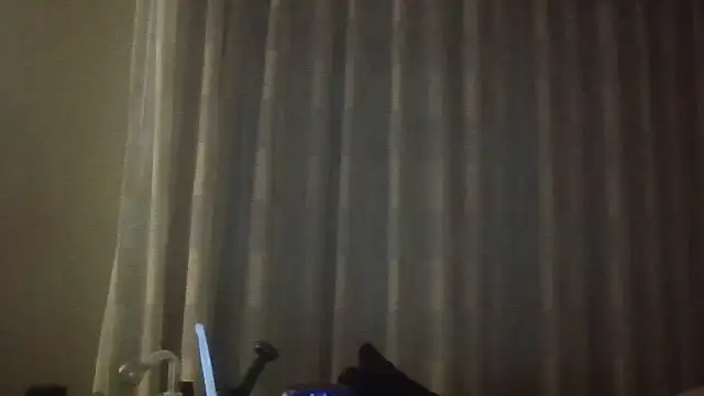 Snapshot of MigeLazzo chatting on 8, 10, 2025 MigeLazzo online show from 8, 10, 2025