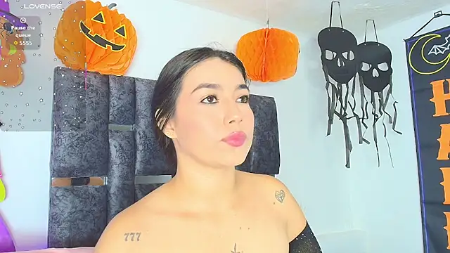 Natasharuso online show from 25, 10, 2025