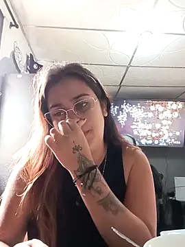 Latina sexy1 online show from 31, 1, 2026