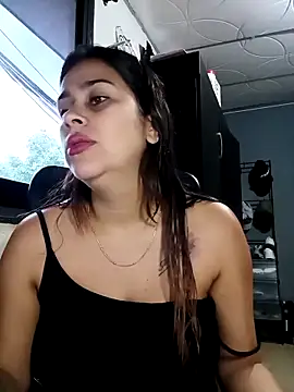 Latina sexy1 online show from 13, 2, 2026