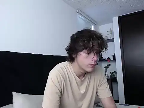 Santiago kiler online show from 11, 12, 2024