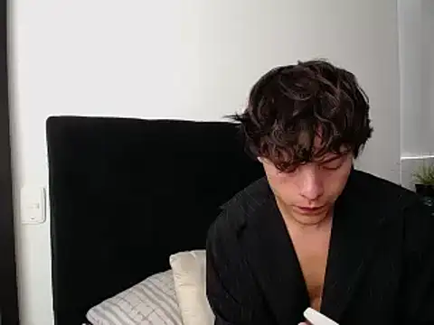 Santiago kiler online show from 30, 12, 2024