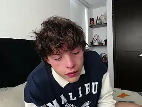 Santiago kiler online show from 3, 2, 2025