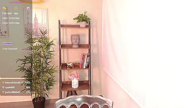 Sassy--Girl online show from 11, 2, 2025