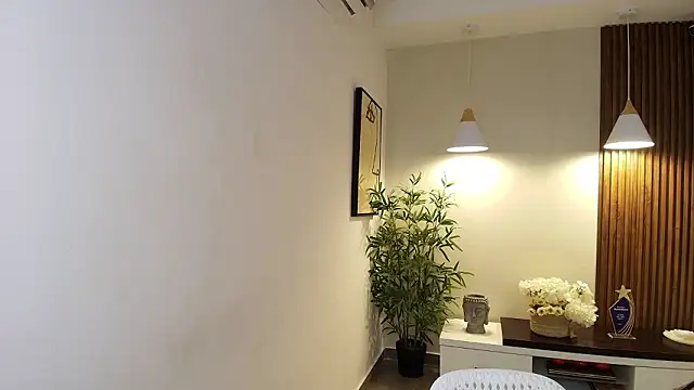 Sassy--Girl online show from 27, 3, 2026