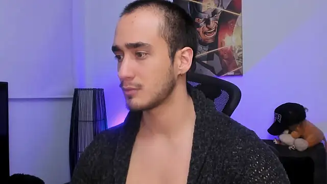 Snapshot of AlexRivera6 chatting on 8, 12, 2024 AlexRivera6 online show from 8, 12, 2024