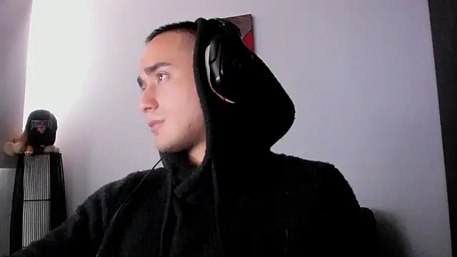 Snapshot of AlexRivera6 chatting on 19, 12, 2024 AlexRivera6 online show from 19, 12, 2024