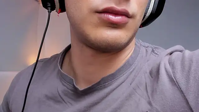 Snapshot of AlexRivera6 chatting on 10, 1, 2025 AlexRivera6 online show from 10, 1, 2025