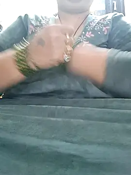 Snapshot of Kavya_XX chatting on 8, 11, 2025 Kavya XX online show from 8, 11, 2025