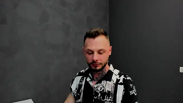 Snapshot of BrianHunts chatting on 18, 1, 2025 BrianHunts online show from 18, 1, 2025